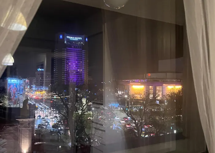 דירה Comfortable Downtown Flat *