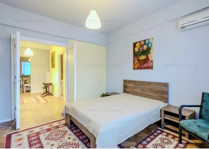 דירה Comfortable Downtown Flat