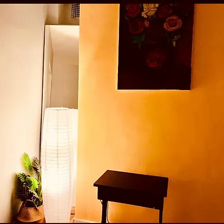 Comfortable Downtown Flat *