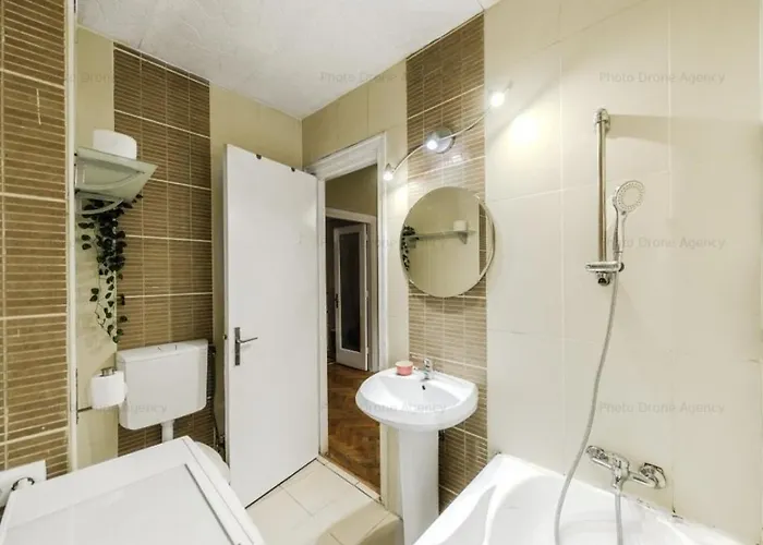 Comfortable Downtown Flat * Bukarest